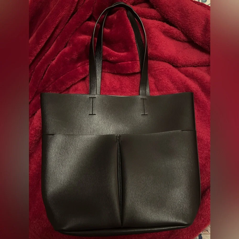 Neiman Marcus Black Tote Bag - Picture 1 of 4